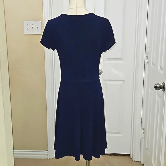 TRIXXI Clothing Company Blue V Neck A Line Short Sleeve Skater Dress Size Large - Picture 2 of 9